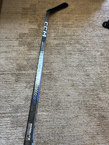 Senior CCM Ribcor Trigger 9 Pro Hockey Stick Right Handed P29 75 Flex (Used)