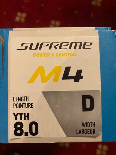 Bauer Size 8 Youth Supreme M4 Hockey Skates Regular Width (New)