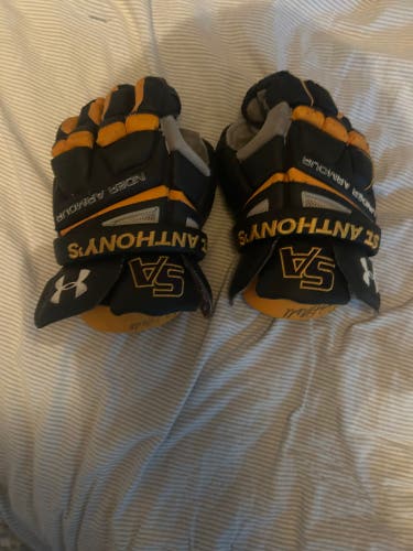 Under Armour Headline Lacrosse Gloves (Used)