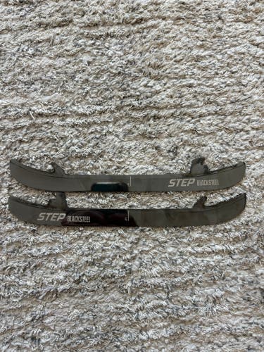 Step Steel Blacksteel Blades 215 mm (Used)