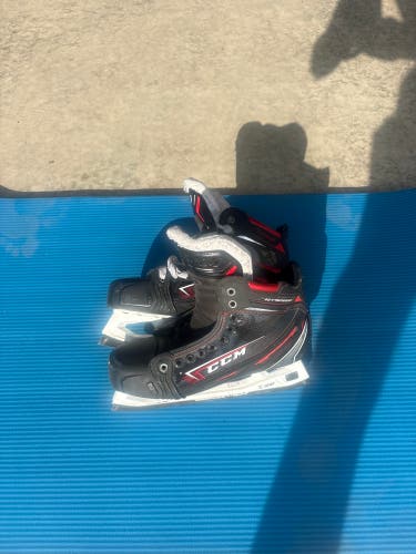 CCM JetSpeed FT4 Pro Goalie Hockey Skates Size 8 (Used)