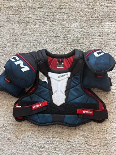 Large Junior CCM Next Shoulder Pads (Used)