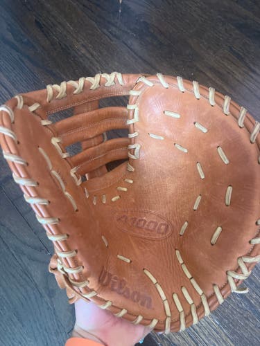 Wilson 1620 A1000 RH First Base Baseball Glove 12.5" (Used)