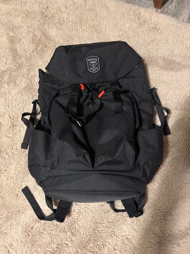 (Used-like new) pacific rink pond pack
