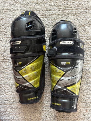 Junior Bauer Supreme 3S Shin Pads 11" (Used)