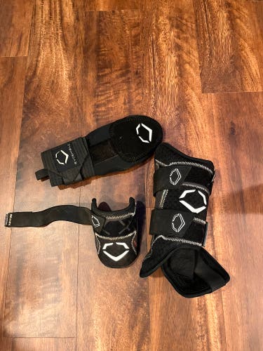 Black Senior EvoShield (Used)