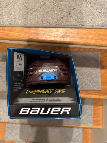 Medium Bauer Re-Akt 150 Helmet (New)