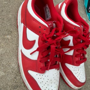 Red Unisex 5.5Y (Big Kids / Youth) Youth Nike Dunk Low Shoes (Used)
