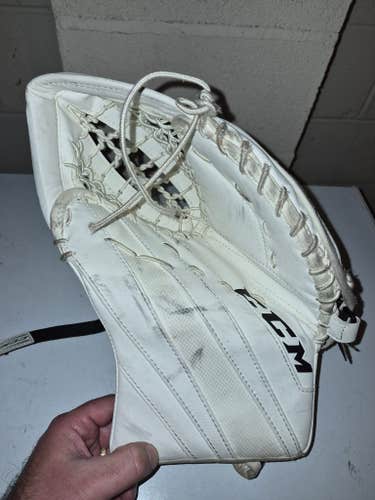 CCM Extreme Flex 5.5 Regular (Used)