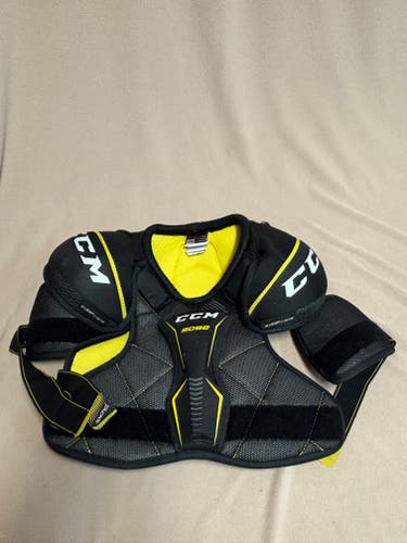 Men's Large Junior CCM Tacks 3092 Shoulder Pads (Used)