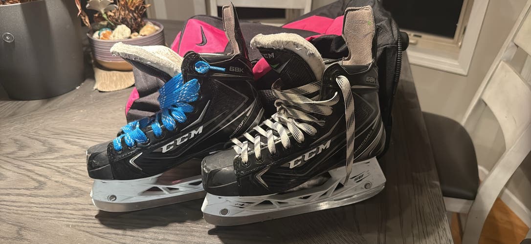 Black 2017 CCM Ribcor 68K Hockey Skates Regular Width 5 (Used)