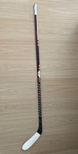 Senior Warrior Covert QR6 Right Handed Hockey Stick W28 65 Flex Montreal Victoire logo
