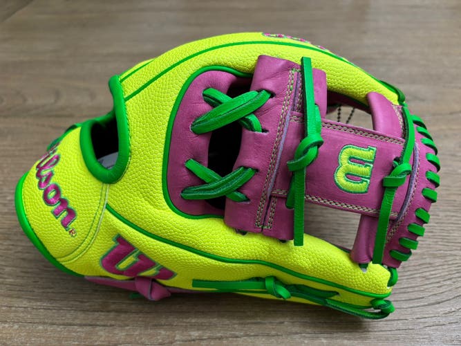 Wilson A2000 Infield Baseball Glove 11.75" (New)