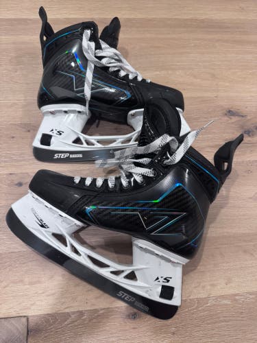 CCM Vizion Hockey Skates 6 (Used)