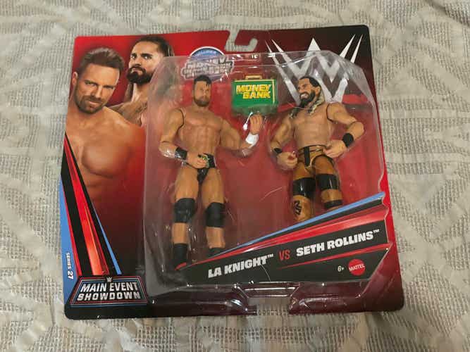 LA Knight & Seth Rollins WWE Main Event Showdown Series 27 Action Figures New