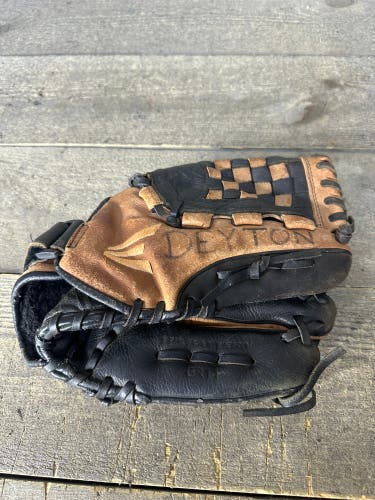 Easton GR11 11" Youth Game Ready Professional Baseball Glove Right Hand Throw