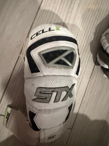 Medium Adult STX Cell V Arm Pad LEFT (Used)