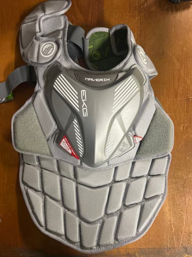 Medium Maverik Chest Protector (New) EKG