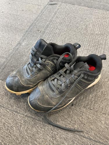 Used Under Armour GLYDE BB/SB Cleats Black Junior 01 11614-S000244316