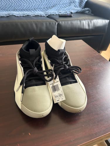 New Adidas harden vol. 8 basketball shoes Size M 11.5 (W 12.5)