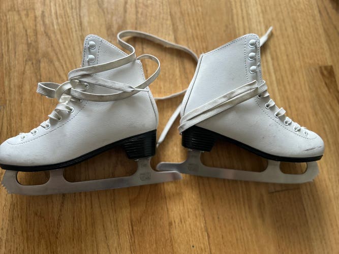 Lake placid girls figure skates size 3