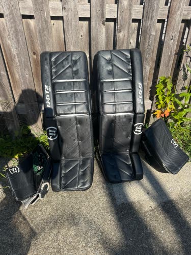 LIKE NEW Senior 34"+2 Warrior Ritual GT2 Regular Goalie Full Set w/INT Glove and Blocker