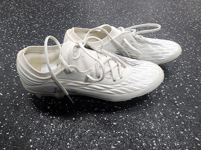 Used Under Armour Adult FB Cleats White Senior 9 11849-S000044408