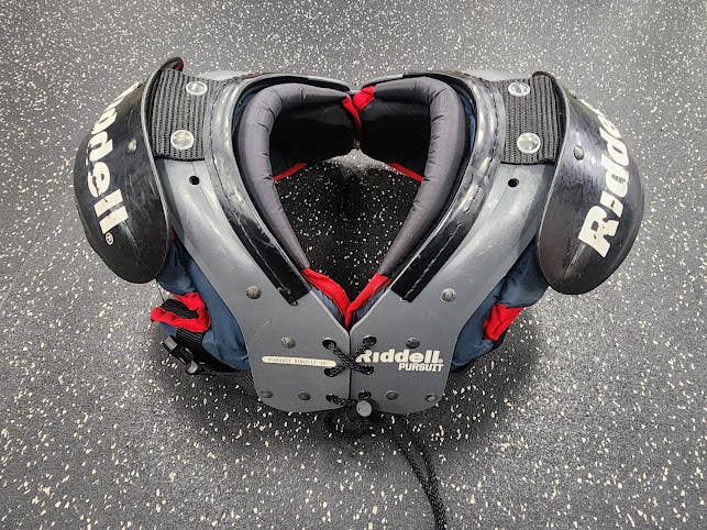 Used Riddell PURSUIT FB Shoulder Pads Grey SM 11849-S000044191