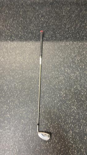 Used Wilson STAFF D7 Golf Wedge Mens RH Pitching Wedge 11831-S000031824
