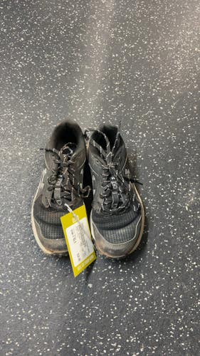 Used Under Armour YARD TURF CLEATS BB/SB Cleats Black Junior 02.5 11831-S000032036