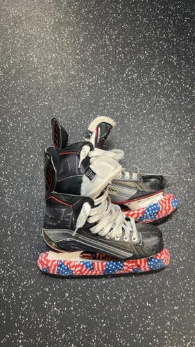Used Bauer VAPOR X600 Junior Hockey Skate Junior 05 11831-S000035658