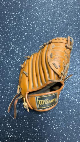 Used Wilson T BALL BB/SB Glove RH Throw Brown 9" 11831-S000034403