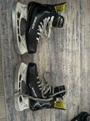 Bauer Supreme M4 Hockey Skates Size 5.5