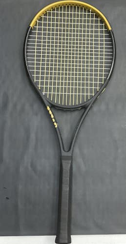 Wilson Blade 100 V7 | SidelineSwap | Buy and Sell on SidelineSwap
