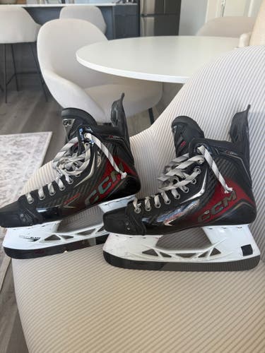 Red 2025 CCM JetSpeed FT8 Pro Hockey Skates Narrow Width 8.5 (Used)