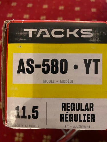 CCM Size 11.5 Youth Tacks AS580 Hockey Skates Regular Width (New)