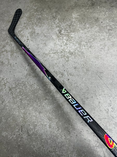 77 Flex P92 Senior Bauer Flylite Right Hand Hockey Stick Pro Stock (Used)