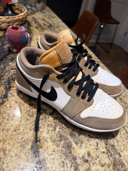Men's Size M 8.0 (W 9.0) Air Jordan Low Top (Used)