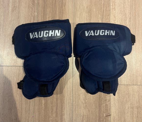 Vaughn Senior Knee Guards