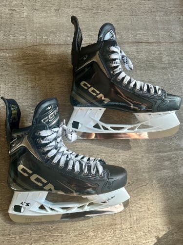 CCM Tacks XF Hockey Skates Size 9 Tapered Width