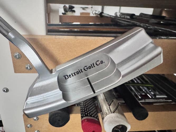 Detroit Golf Company Motor City Chrome 35" Blade Putter Original Grip Nice 1404
