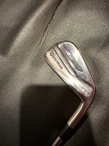 TaylorMade P790 2 iron Right Handed (Used)