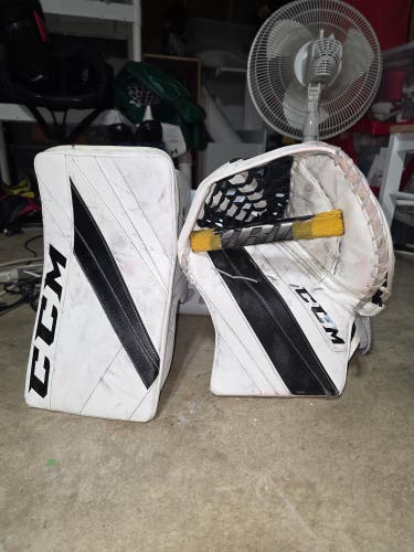 CCM EFlex 5 Regular Pro Stock (Used)