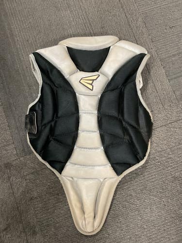 Used Easton Catchers Chest Protector Black Youth 11614-S000244365