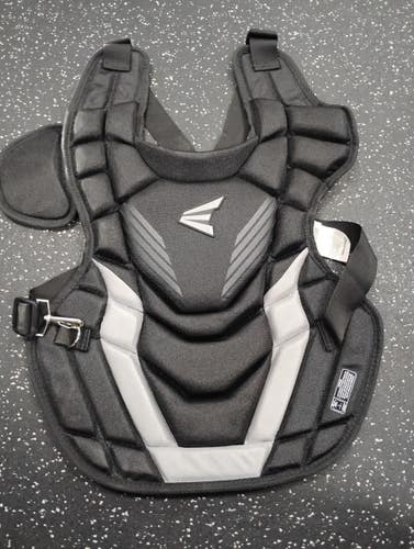 Used Easton GAMETIME CHEST PROTECTOR Catchers Chest Protector Black Intermed 11849-S000044471
