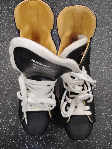 Used Bauer PERFORMANCE 72 Senior Hockey Skate Senior 11 11849-S000044468