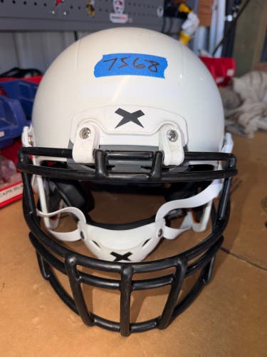 USED XENITH X2E+ YOUTH FOOTBALL HELMET - LARGE - WHITE