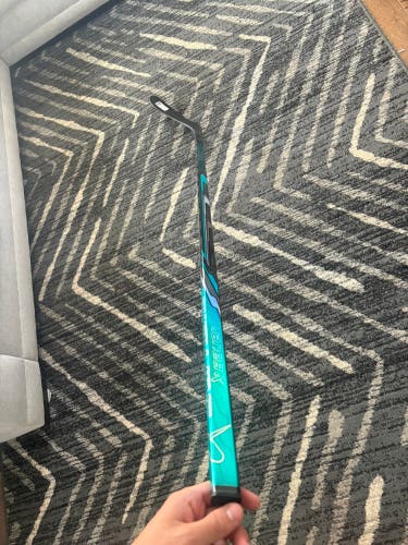 New Bauer fuse Left Handed P28 70 Flex