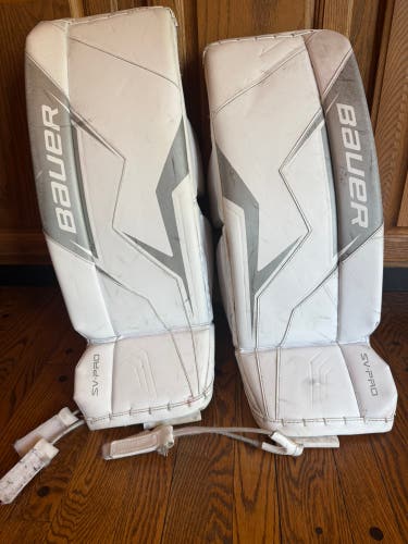 26" Bauer Sv-Pro Goalie Leg Pads (Used)