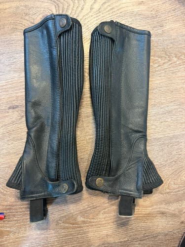 Perri’s Pro Child Zipper Black Leather Half Chaps